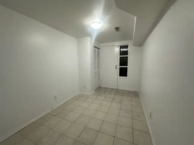 Basement for lease - Photo 6