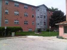 2 Beds 1 Bath Apartment - Woodstock, Ontario