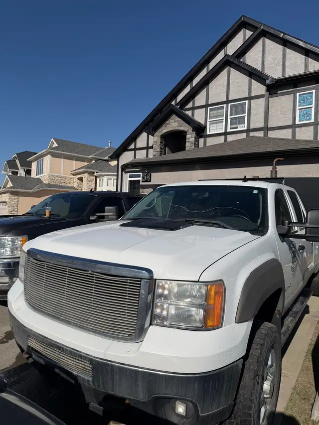 2012 gmc 3500 - Photo 2