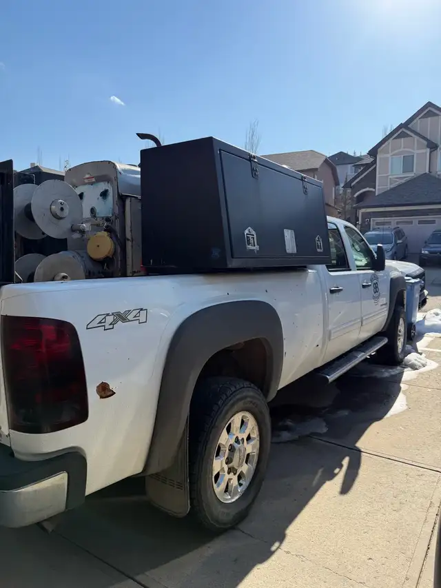 2012 gmc 3500 - Photo 3