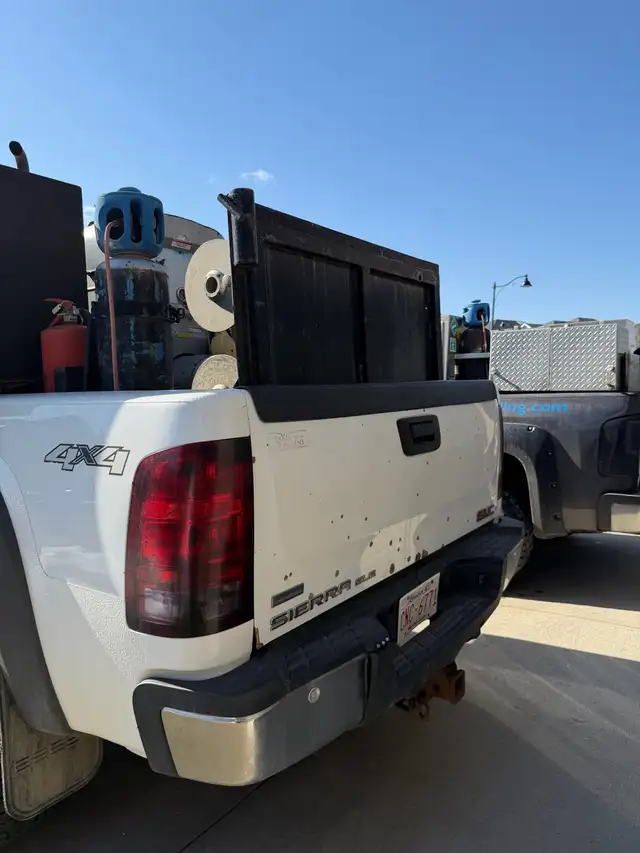 2012 gmc 3500 - Photo 5