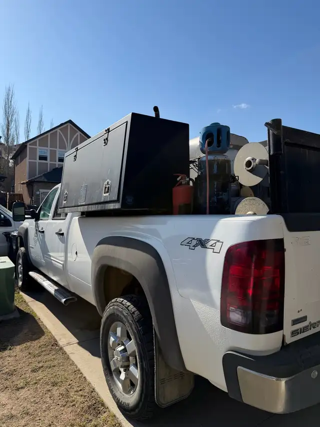 2012 gmc 3500 - Photo 6