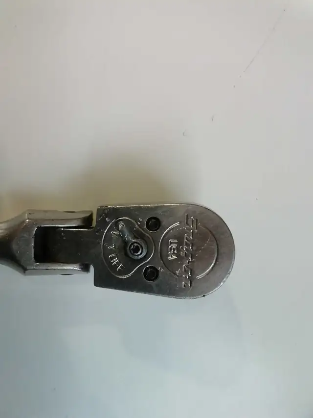 snap-on 3/8' flex ratchet #F831 - Photo 3