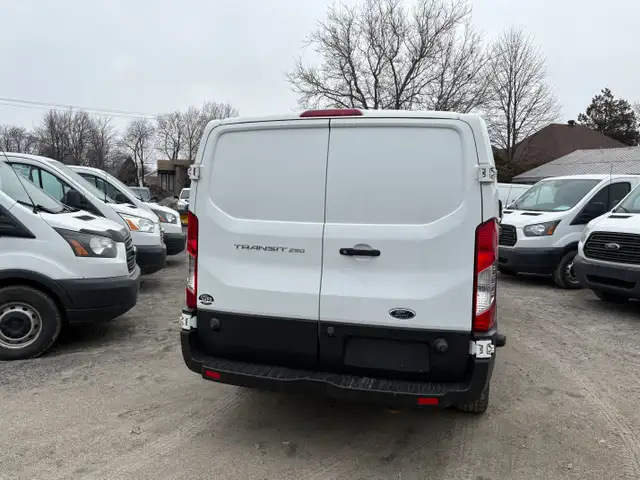 2019 Ford Transit Cargo T-250 ALLONGÉ  EXCELLENTE MÉCANIQUE  C - Photo 8