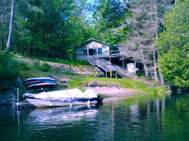 For Rent: Waterfront Cottage on Stony Lake