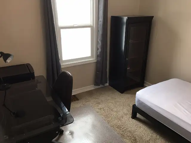 Bargain Luxury! Private Room By NAIT. Utils, Cable, Wi-Fi Incl. - Photo 5