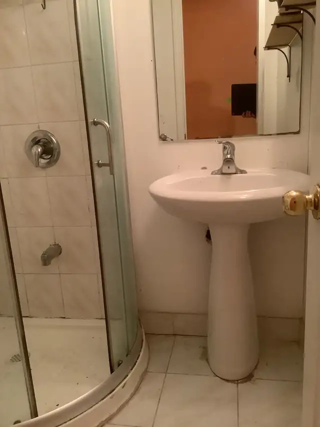 2 Room York Village for rent with Private washroom Available Now - Photo 4