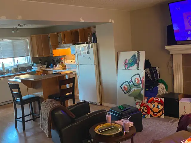 Spacious 3 Bed, 2.5 Bath Home in Terwillegar Towne - Photo 6