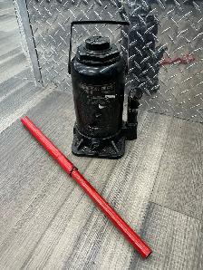 Motomaster 20 ton Bottle Jack