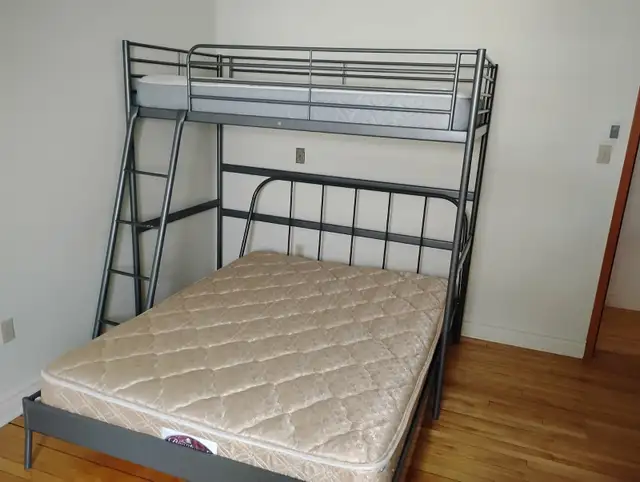 Lits à vendre (d'une auberge jeunesse) - Photo 2