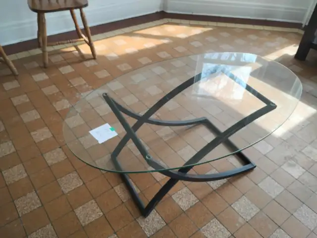 Armoires, tables basse et piano à vendre - Photo 7