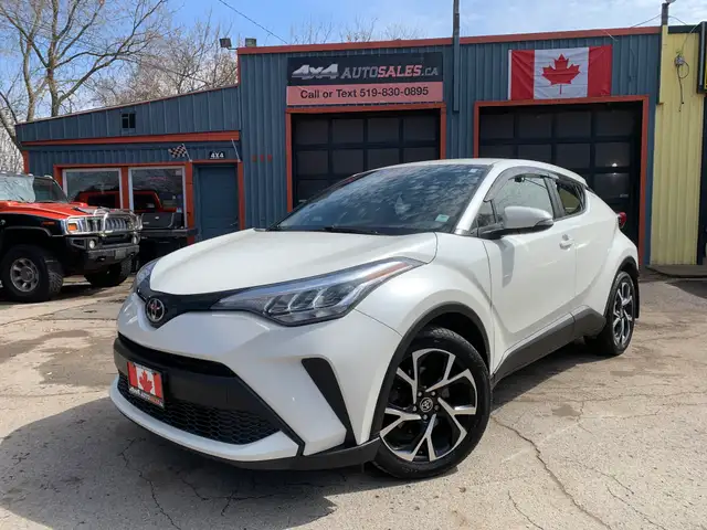 2020 TOYOTA CH-R PREMIUM CERTIFIED NO ACCIDENTS - Photo 2