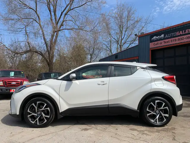 2020 TOYOTA CH-R PREMIUM CERTIFIED NO ACCIDENTS - Photo 3