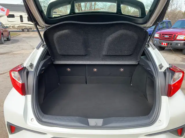 2020 TOYOTA CH-R PREMIUM CERTIFIED NO ACCIDENTS - Photo 7