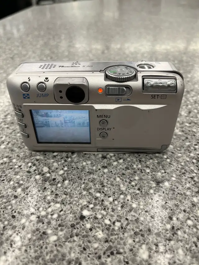 Canon PowerShot s30 Digital Camera - Photo 3