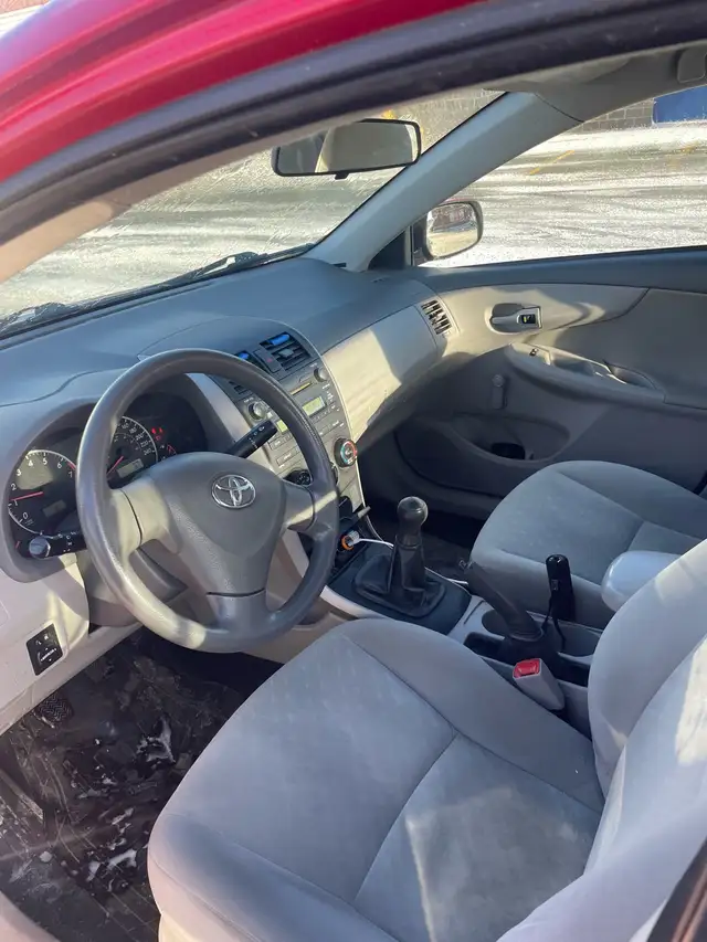 2010 Toyota Corolla - Photo 6