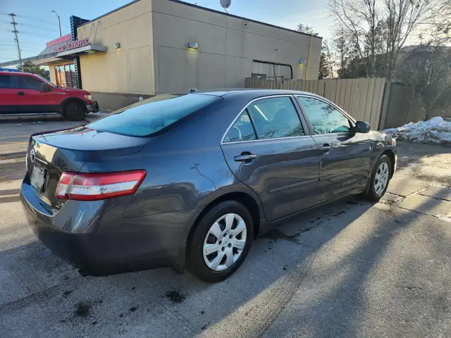 2010 Toyota Camry - Serviced at Toyota - Selling Certified - Photo 5