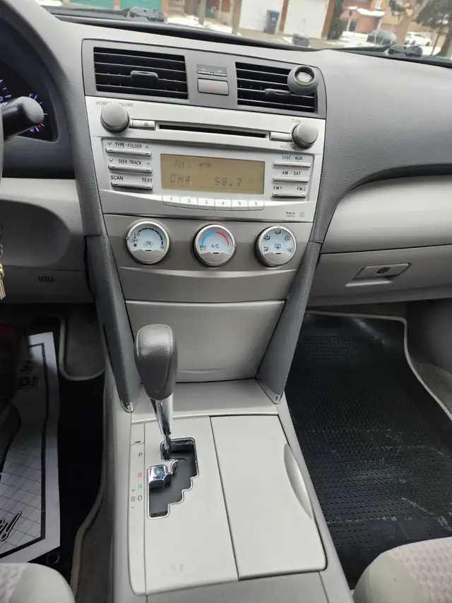 2010 Toyota Camry - Serviced at Toyota - Selling Certified - Photo 8