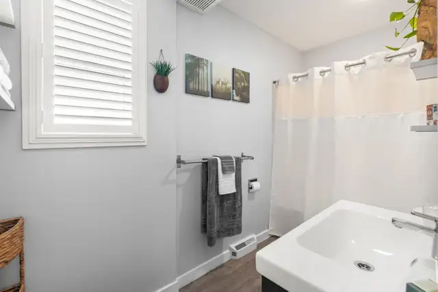 Extensively Upgraded 3bdrm 2-Storey Home on a Private Treed Lot! - Photo 8