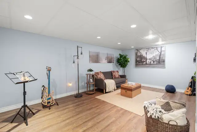 Extensively Upgraded 3bdrm 2-Storey Home on a Private Treed Lot! - Photo 9