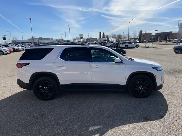 2023 Chevrolet Traverse LT True North AWD - Photo 9