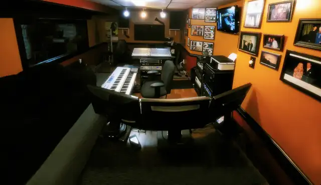 RECORDING STUDIO 25 YEARS IN BIZ.  MIXING/MASTERING/PRODUCTION - Photo 7