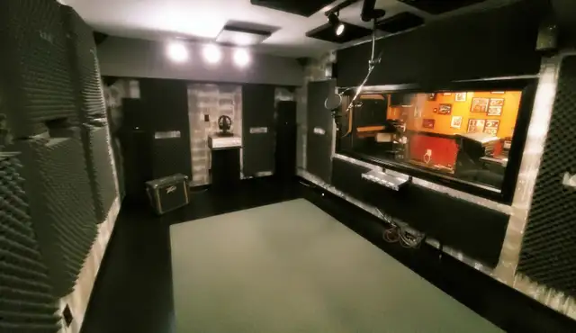 RECORDING STUDIO 25 YEARS IN BIZ.  MIXING/MASTERING/PRODUCTION - Photo 8