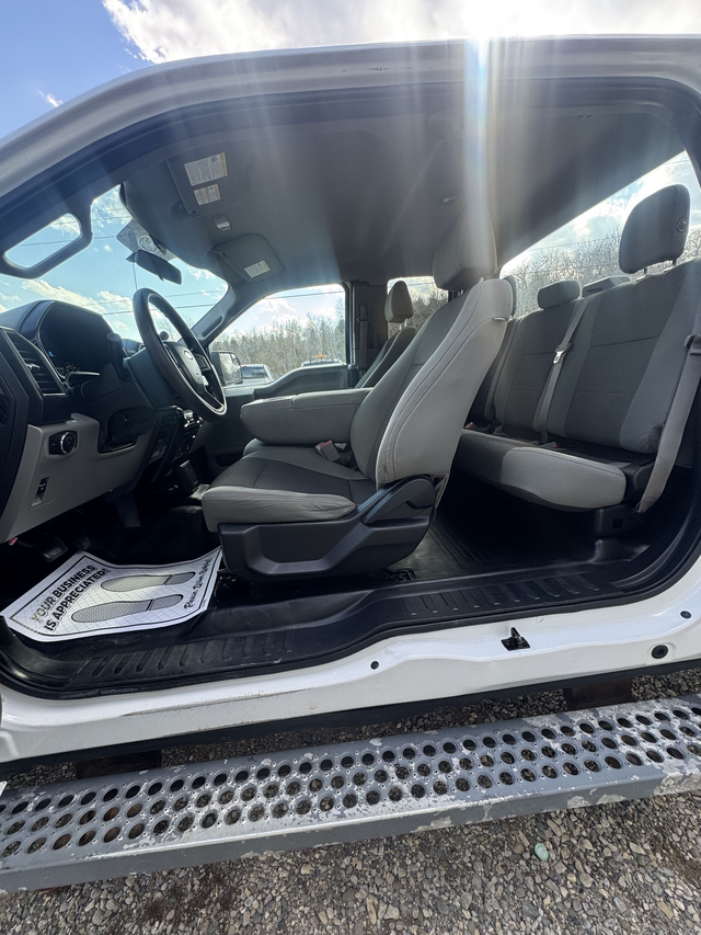 2016 Ford F-150 EXTENDED CAB 4x4 — CERTIFIED — - Photo 6