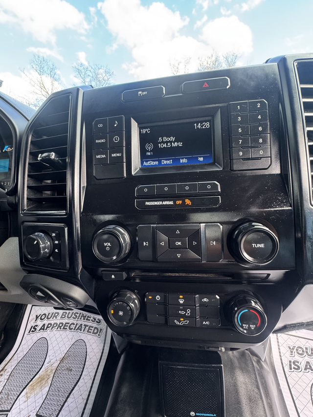 2016 Ford F-150 EXTENDED CAB 4x4 — CERTIFIED — - Photo 8