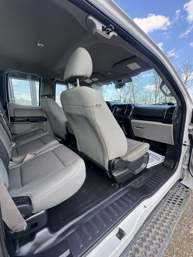 2016 Ford F-150 EXTENDED CAB 4x4 — CERTIFIED — - Photo 9