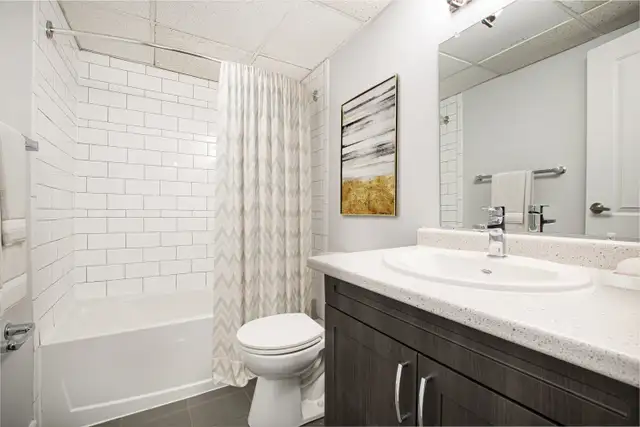 2 Bedroom Apartment for Rent - 2737 Kipling Avenue - Photo 5