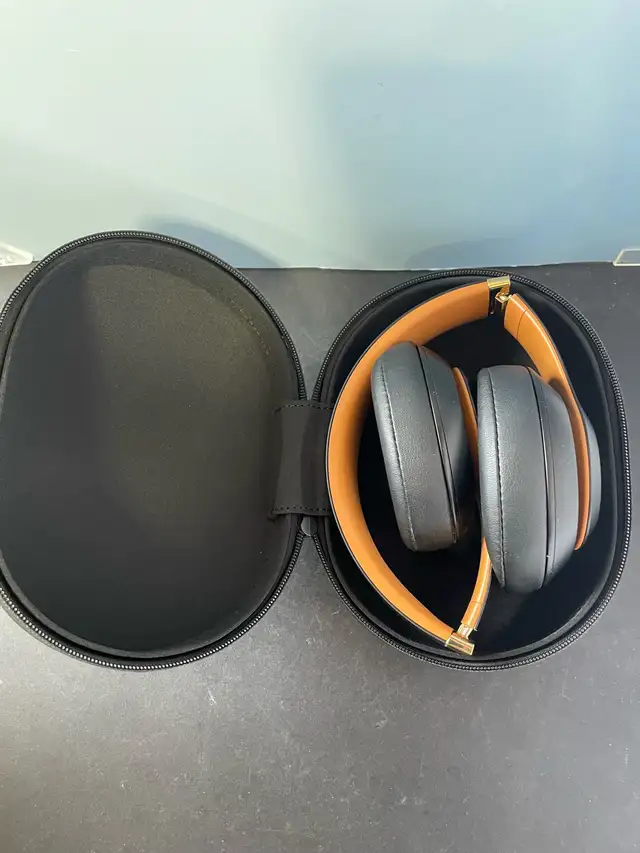 BEATS STUDIO 3 HEADPHONES WIRELESS W/BOX - Photo 4