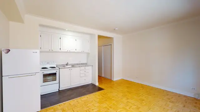 Bachelor Unit in Sandy Hill Available For June1st | Pet Friendly - Photo 9
