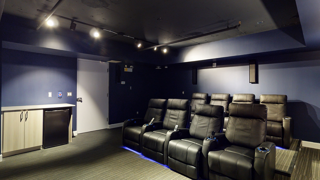 1 Bedroom Apartment | Downtown | Pet Friendly | Avail June! - Photo 18