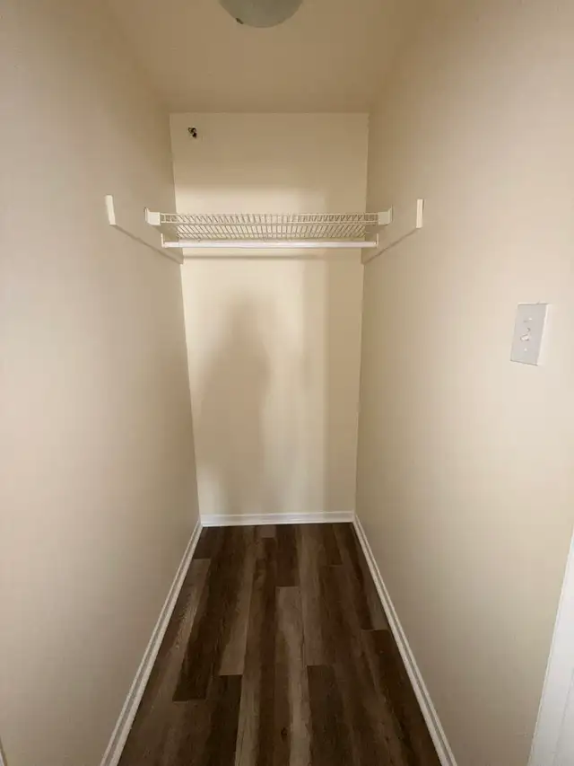 Corner 2BR - Unit 310 - Balcony - July 1st - Heat & Water Incl. - Photo 5