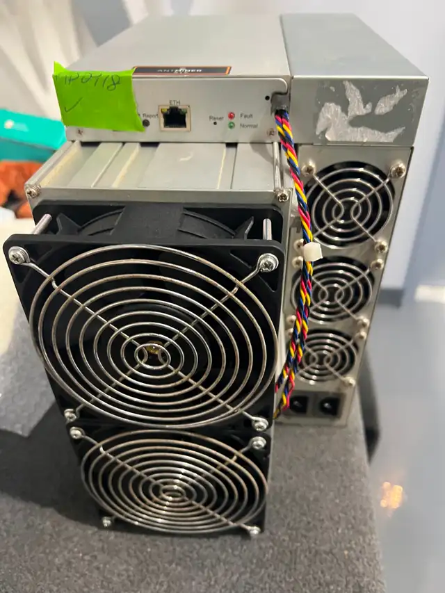 Refurbished Bitmain Antminer S19 95T BTC Miner Calgary Stock - Photo 2