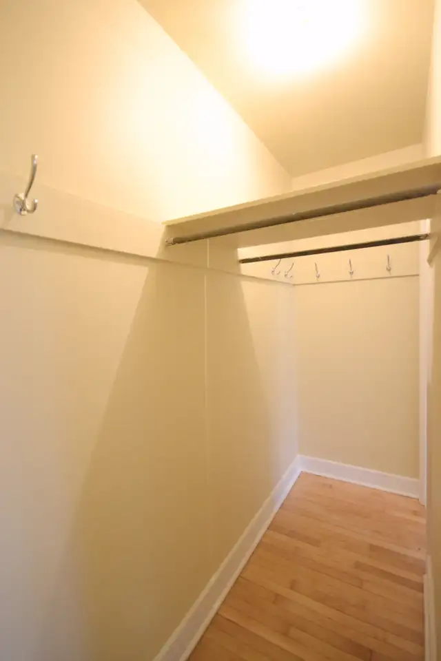 Character 1bdrm-$1149 - Photo 8