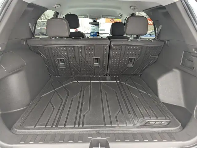 2023 Chevrolet Equinox LT WITH APPLE CARPLAY! - Photo 8
