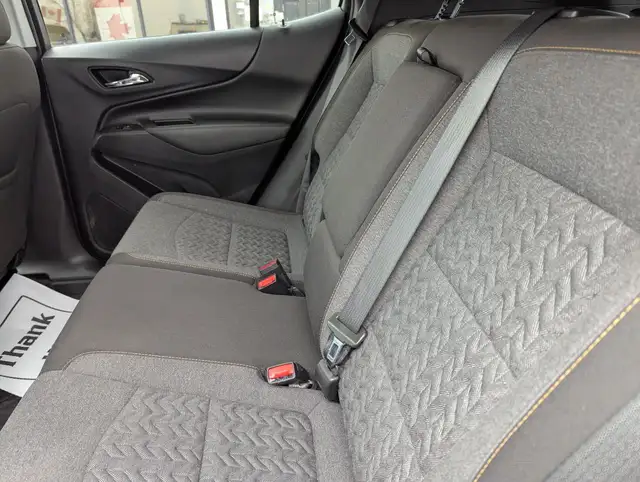 2023 Chevrolet Equinox LT WITH APPLE CARPLAY! - Photo 9