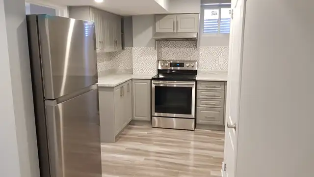 3 BR legal Basement Apt for Rent - SINGLE FAMILY –NORTH BRAMPTON - Photo 3