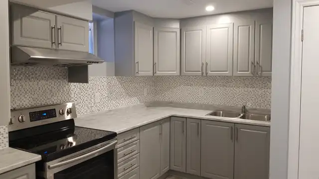 3 BR legal Basement Apt for Rent - SINGLE FAMILY –NORTH BRAMPTON - Photo 4