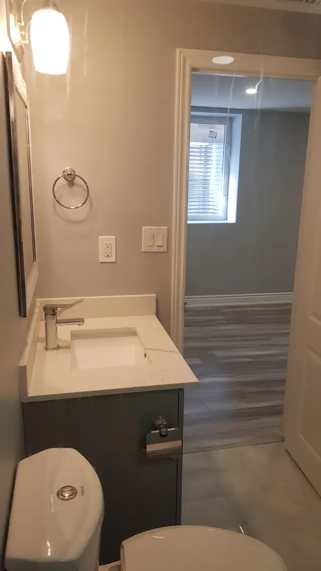 3 BR legal Basement Apt for Rent - SINGLE FAMILY –NORTH BRAMPTON - Photo 5