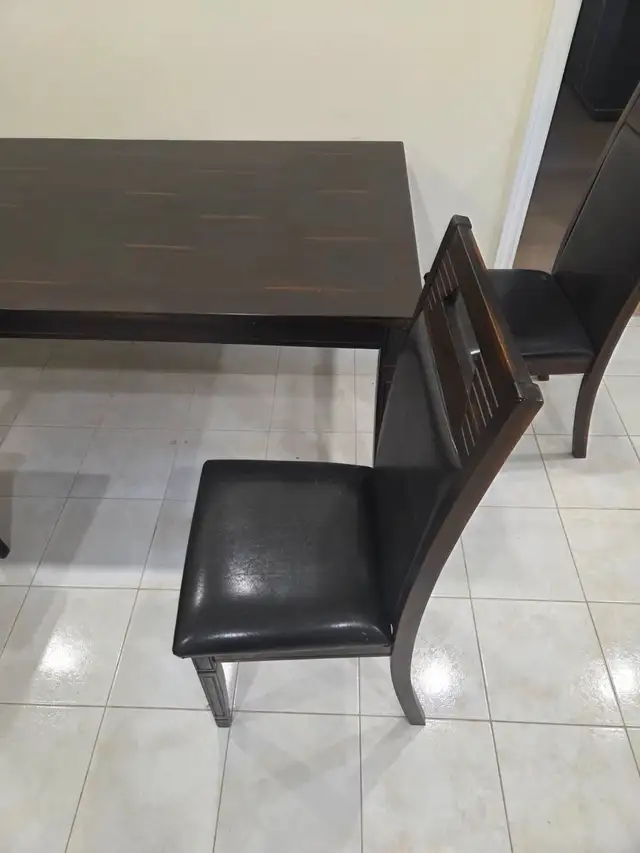 Dining table with 6 chairs - Photo 3