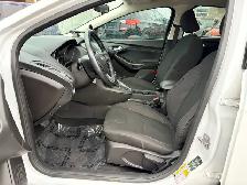 2015 Ford Focus SE FWD 2.0L One Owner Carfax Clean Certified - Photo 11
