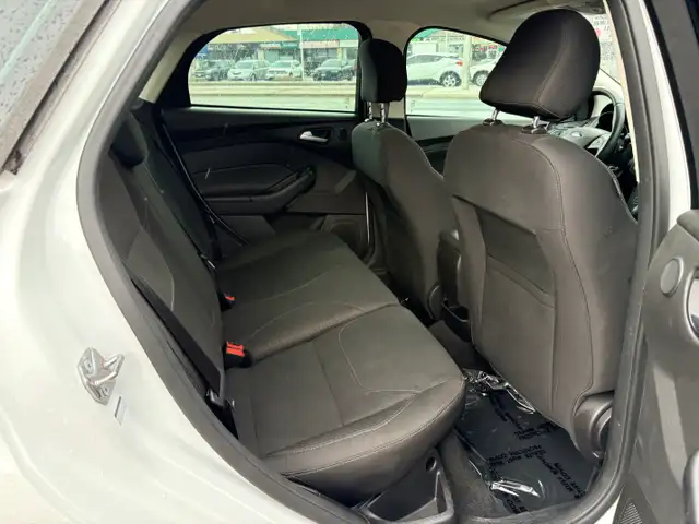 2015 Ford Focus SE FWD 2.0L One Owner Carfax Clean Certified - Photo 14