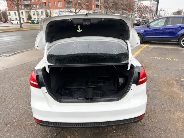 2015 Ford Focus SE FWD 2.0L One Owner Carfax Clean Certified - Photo 15