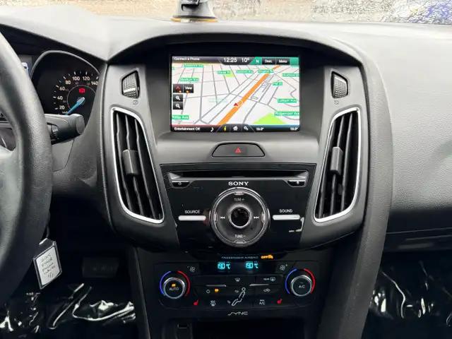 2015 Ford Focus SE FWD 2.0L One Owner Carfax Clean Certified - Photo 21