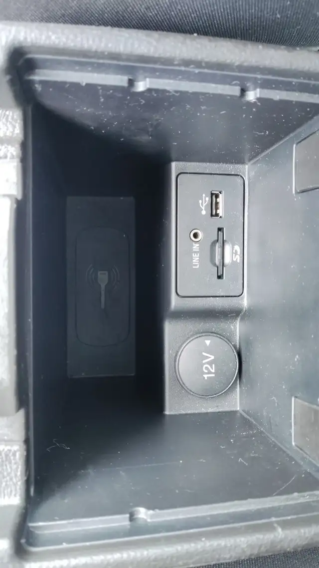 2015 Ford Focus SE FWD 2.0L One Owner Carfax Clean Certified - Photo 23