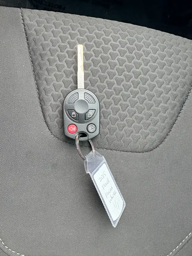 2015 Ford Focus SE FWD 2.0L One Owner Carfax Clean Certified - Photo 25