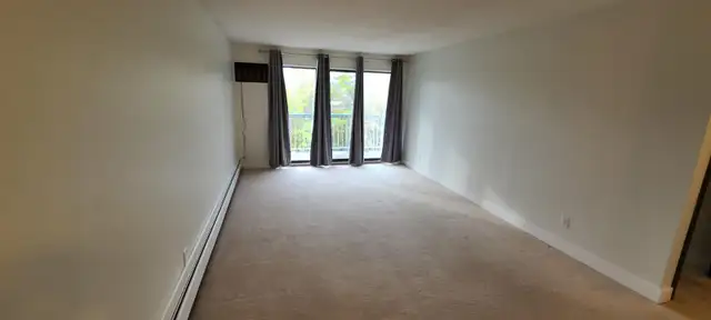 1 BEDROOM APARTMENT - PET FRIENDLY-HEAT INCLUDED - Photo 2